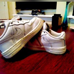 Toddler Boys Air Force one size 8 c